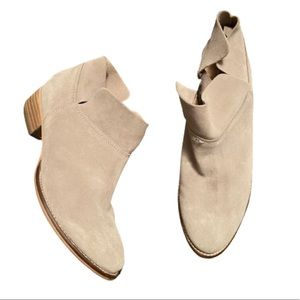 SEYCHELLES Snare Gray Suede Fold Over Boot